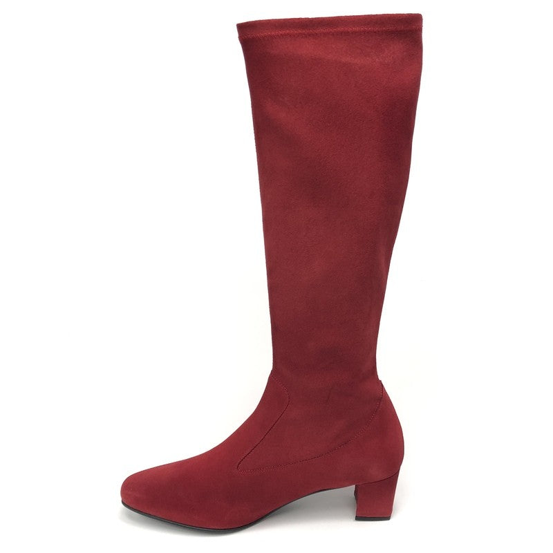 PieSanto Cherry Suede – Sievišķīgi zamšādas zeķzābaki maksimālam komfortam