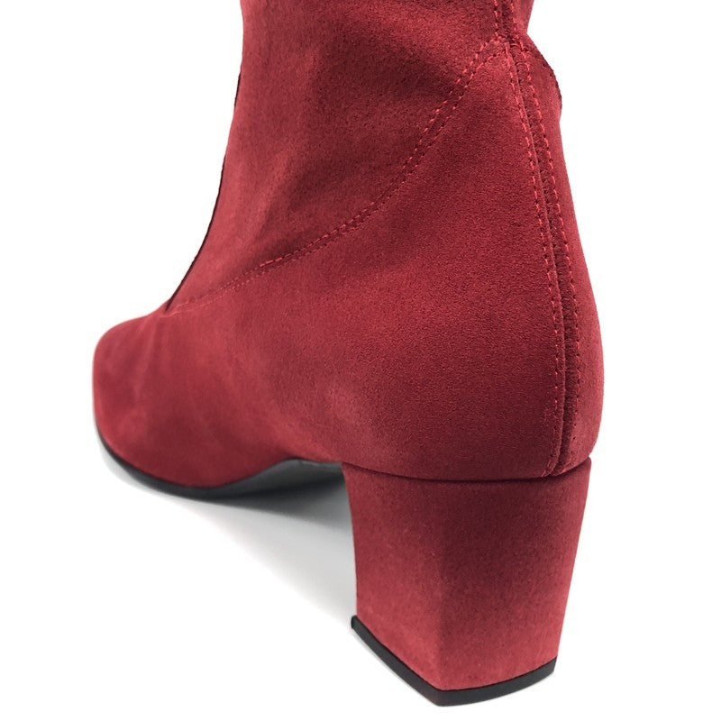 PieSanto Cherry Suede – Sievišķīgi zamšādas zeķzābaki maksimālam komfortam